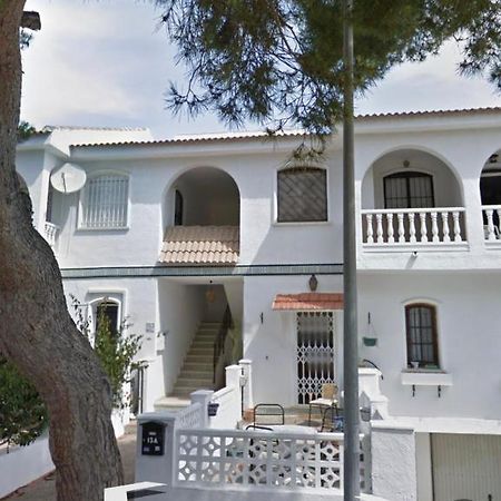 Orihuela Costa 2-Bedroom 1-Bath Renovated Vacation Rental On La Zenia Beach المظهر الخارجي الصورة
