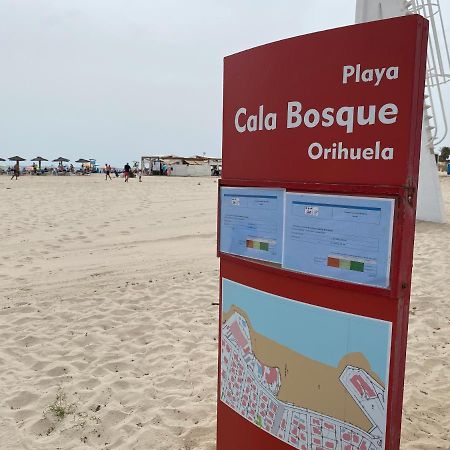 Orihuela Costa 2-Bedroom 1-Bath Renovated Vacation Rental On La Zenia Beach المظهر الخارجي الصورة