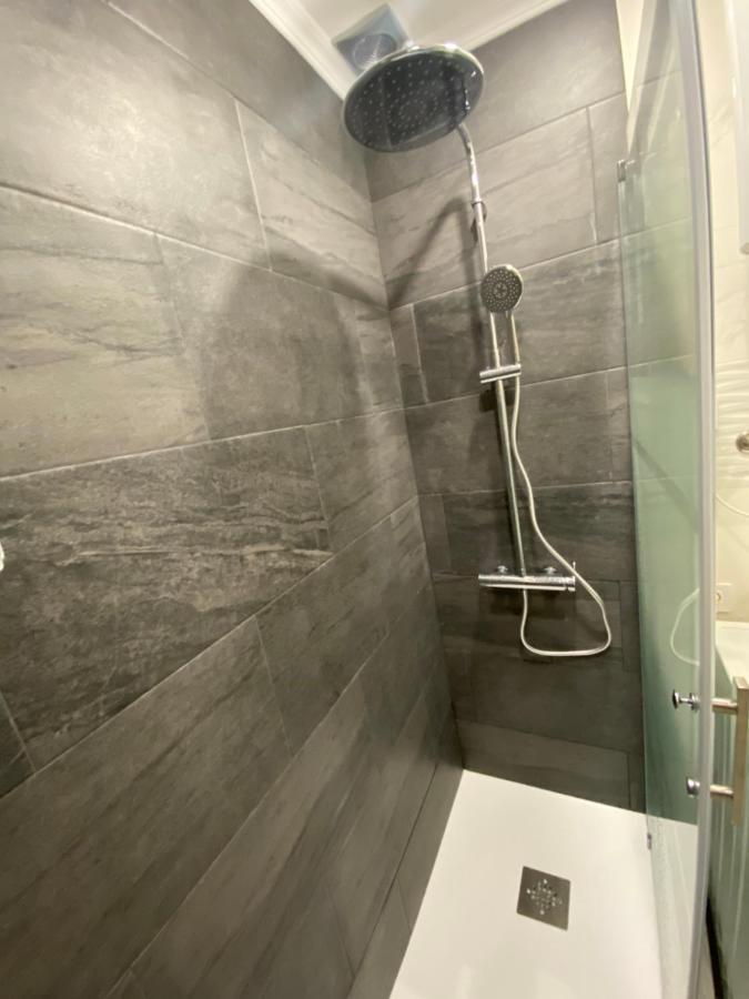 Orihuela Costa 2-Bedroom 1-Bath Renovated Vacation Rental On La Zenia Beach المظهر الخارجي الصورة