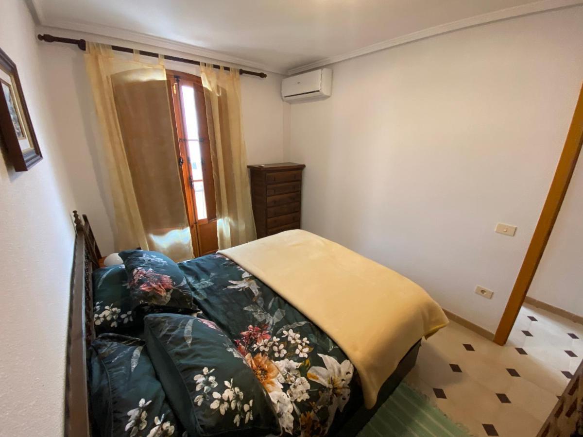 Orihuela Costa 2-Bedroom 1-Bath Renovated Vacation Rental On La Zenia Beach المظهر الخارجي الصورة